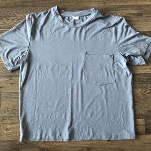Wilfred free pocket tshirt size xs